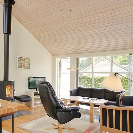 Two-bedroom Holiday In Ferienhaus